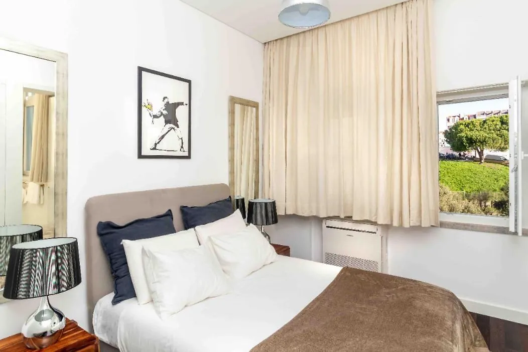 Ola Lisbon - Panoramic Luxury Graca III Apartment